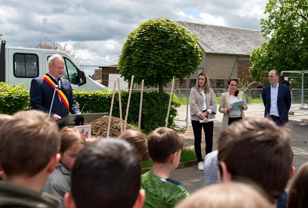 Kindergarten und Grundschule in Emmels